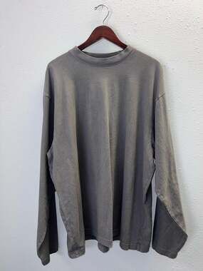 Yeezy Gap Engineered by Balenciaga Long Sleeve Tee Shirt Grey Dark Oval XL